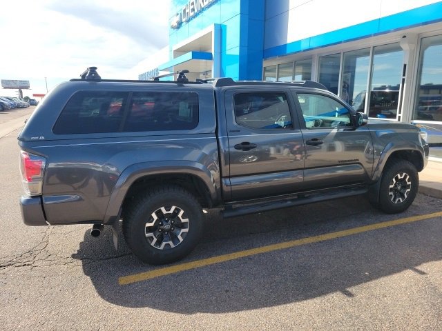2017 Toyota Tacoma Limited V6 Double Cab photo 4
