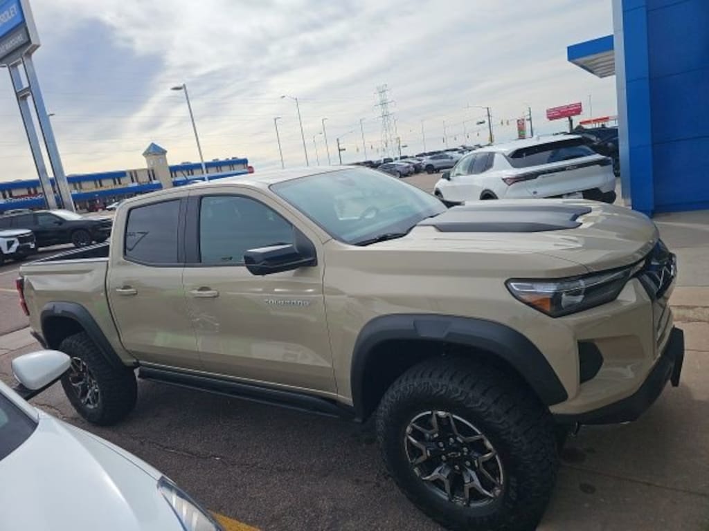 Used 2023 Chevrolet Colorado ZR2 Truck Crew Cab