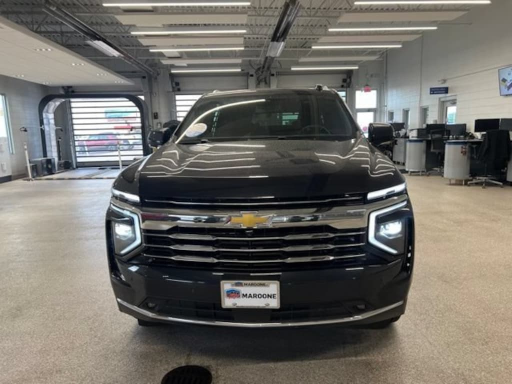 New 2026 Chevrolet Suburban LT SUV