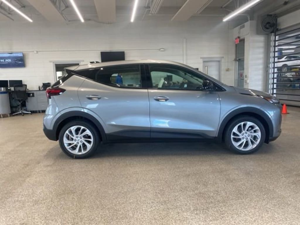 New 2027 Chevrolet Bolt LT SUV