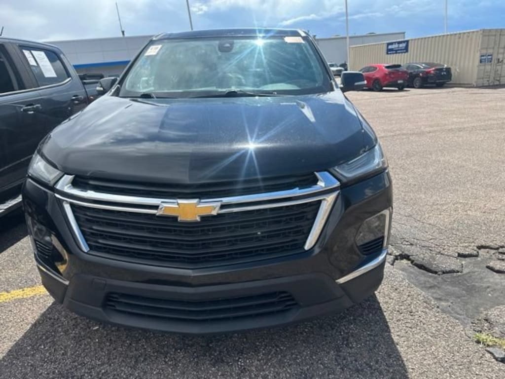 Used 2023 Chevrolet Traverse LS w/1FL SUV