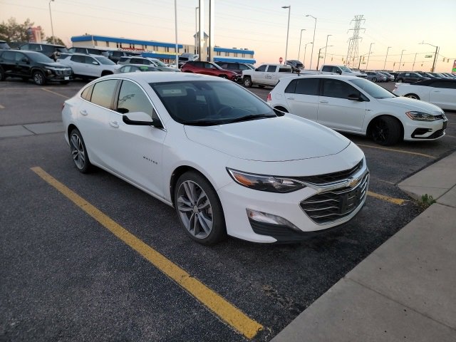 2023 Chevrolet Malibu 1LT photo 3