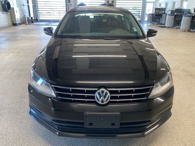 3VWDB7AJ0JM262852