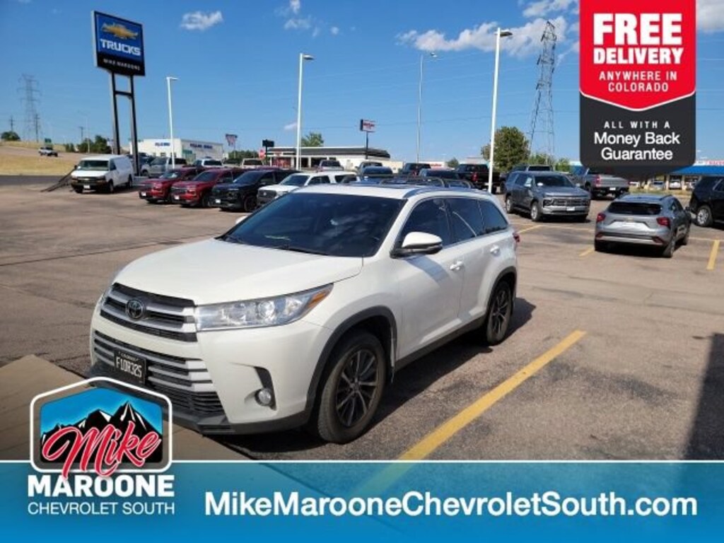 Used 2019 Toyota Highlander SE V6 SUV