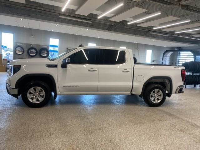 2024 GMC Sierra 1500 SLE - Photo 11