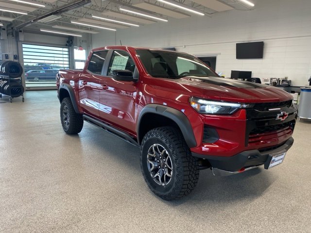 2026 Chevrolet Colorado ZR2 photo 3