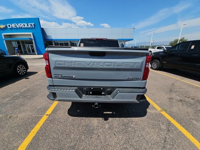 2024 Chevrolet Silverado 1500 Custom photo 4