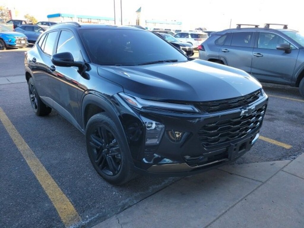 Used 2025 Chevrolet Trax ACTIV SUV