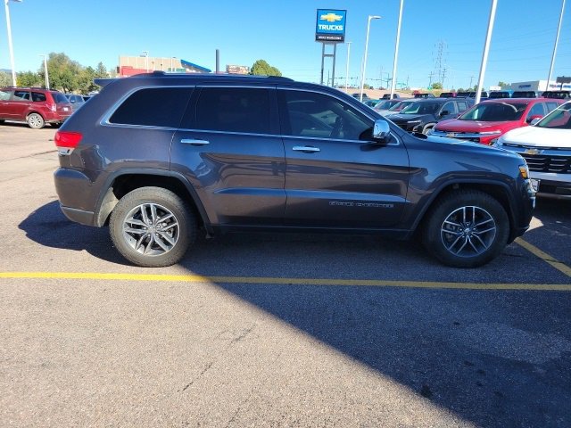 2017 Jeep Grand Cherokee Limited photo 4