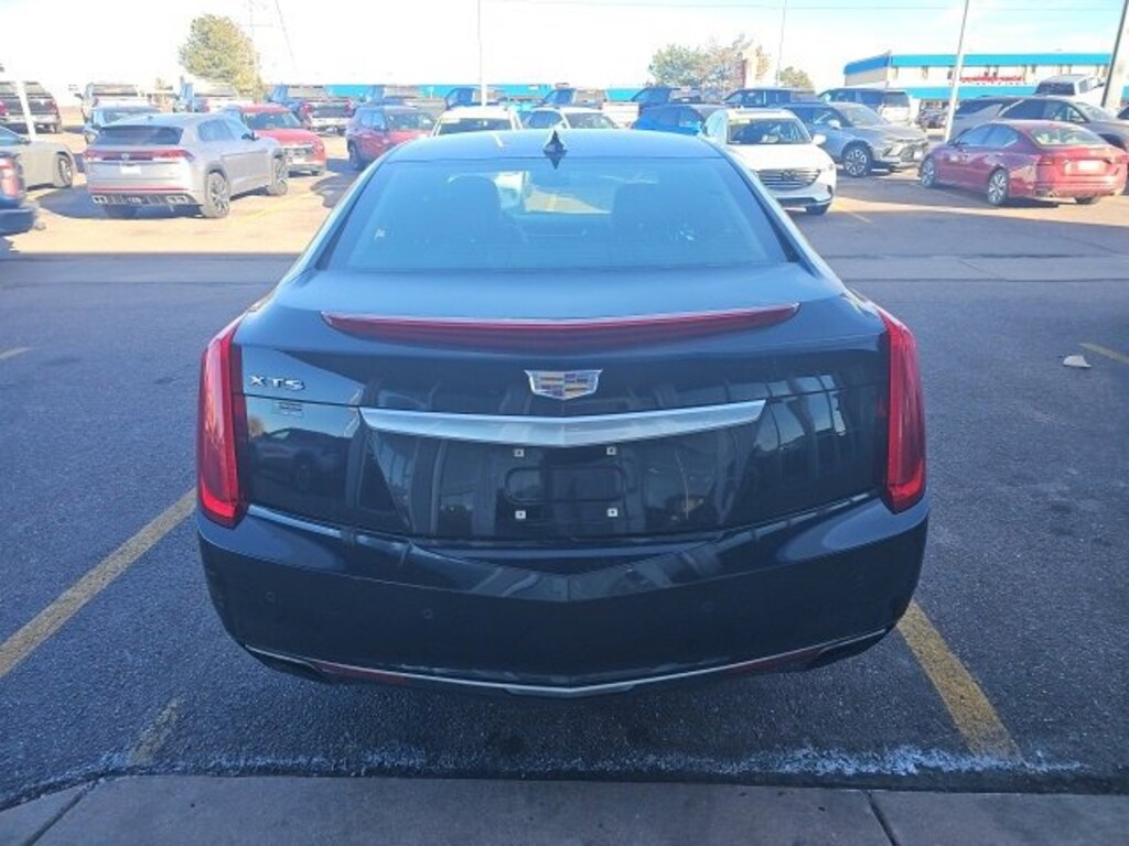Used 2017 CADILLAC XTS Luxury Sedan