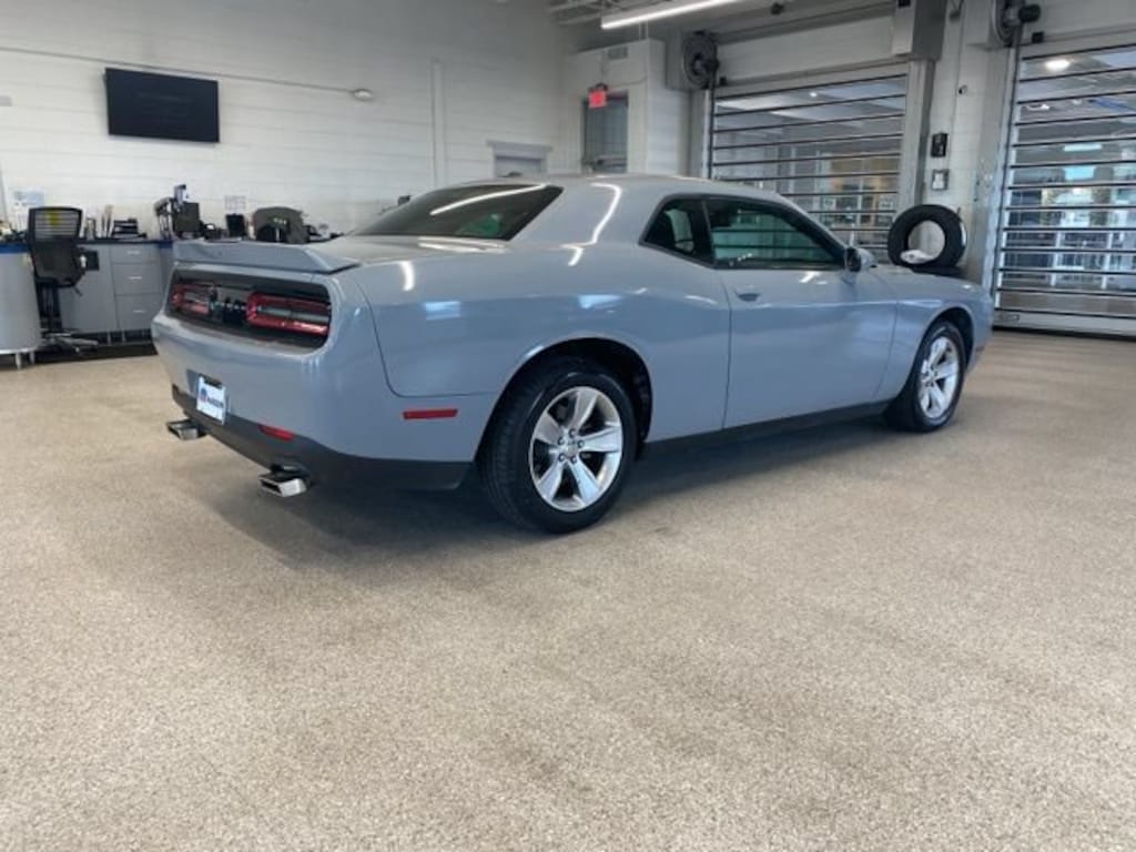 Used 2022 Dodge Challenger SXT Coupe