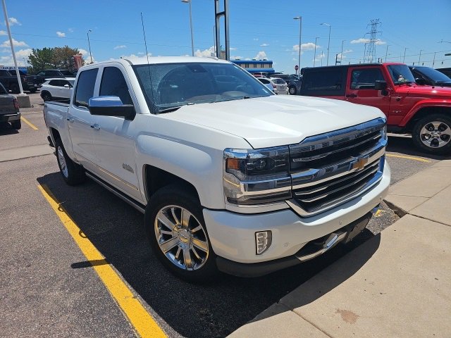 2016 Chevrolet Silverado 1500 High Country photo 3
