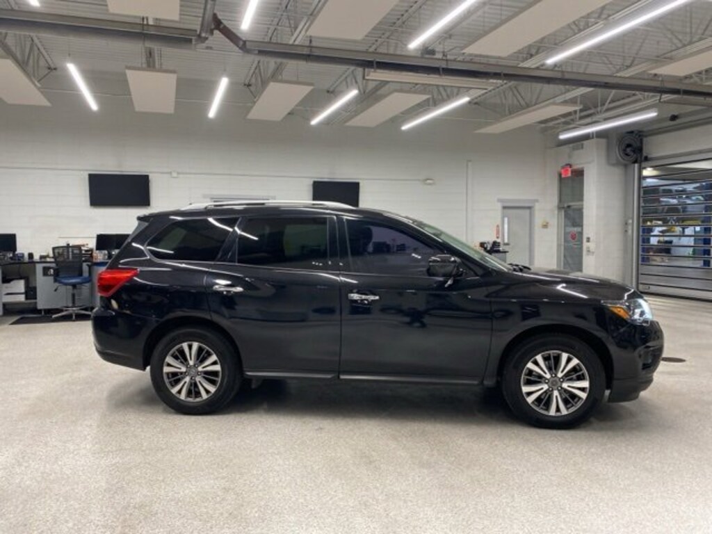 Used 2019 Nissan Pathfinder SL SUV