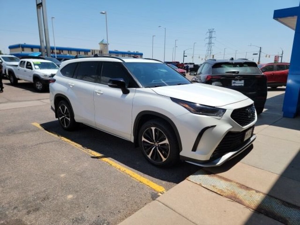 Used 2021 Toyota Highlander XSE SUV
