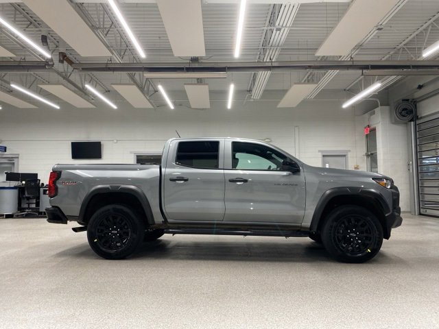 2024 Chevrolet Colorado Trail Boss photo 3