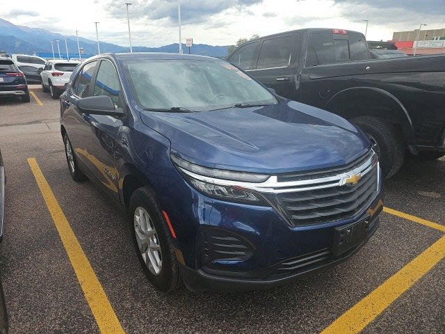2023 Chevrolet Equinox LS photo 2