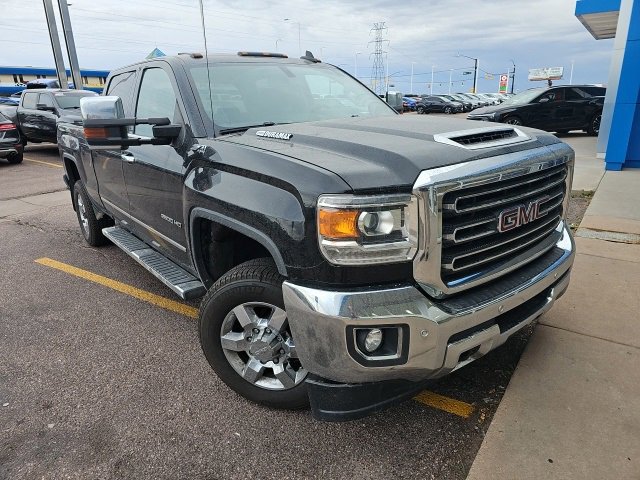 2019 Gmc Sierra HD SLT photo 3