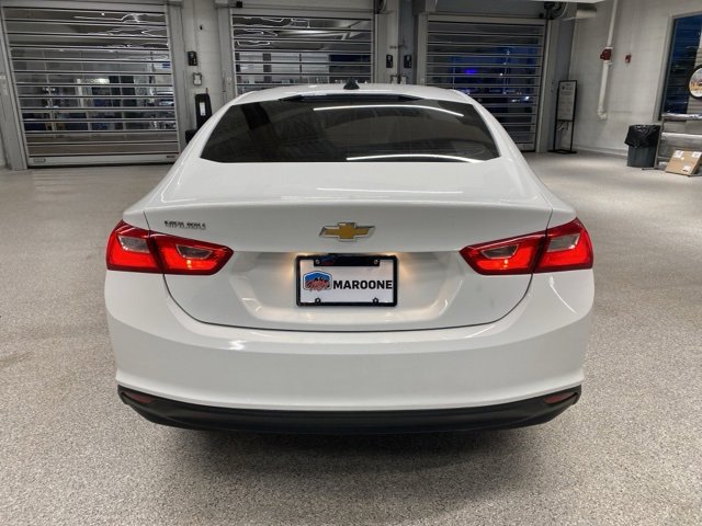 2023 Chevrolet Malibu LS photo 4