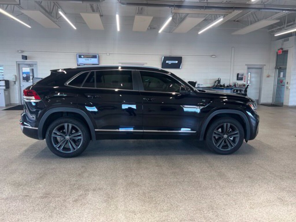 Used 2022 Volkswagen Atlas Cross Sport 3.6L V6 SEL R-Line SUV