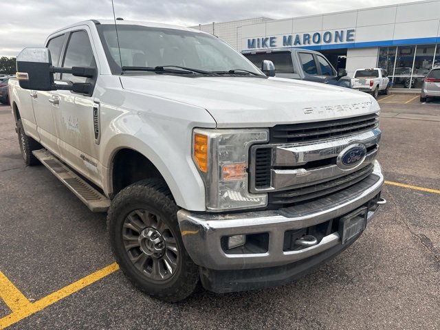 2017 Ford F-250 XLT photo 3