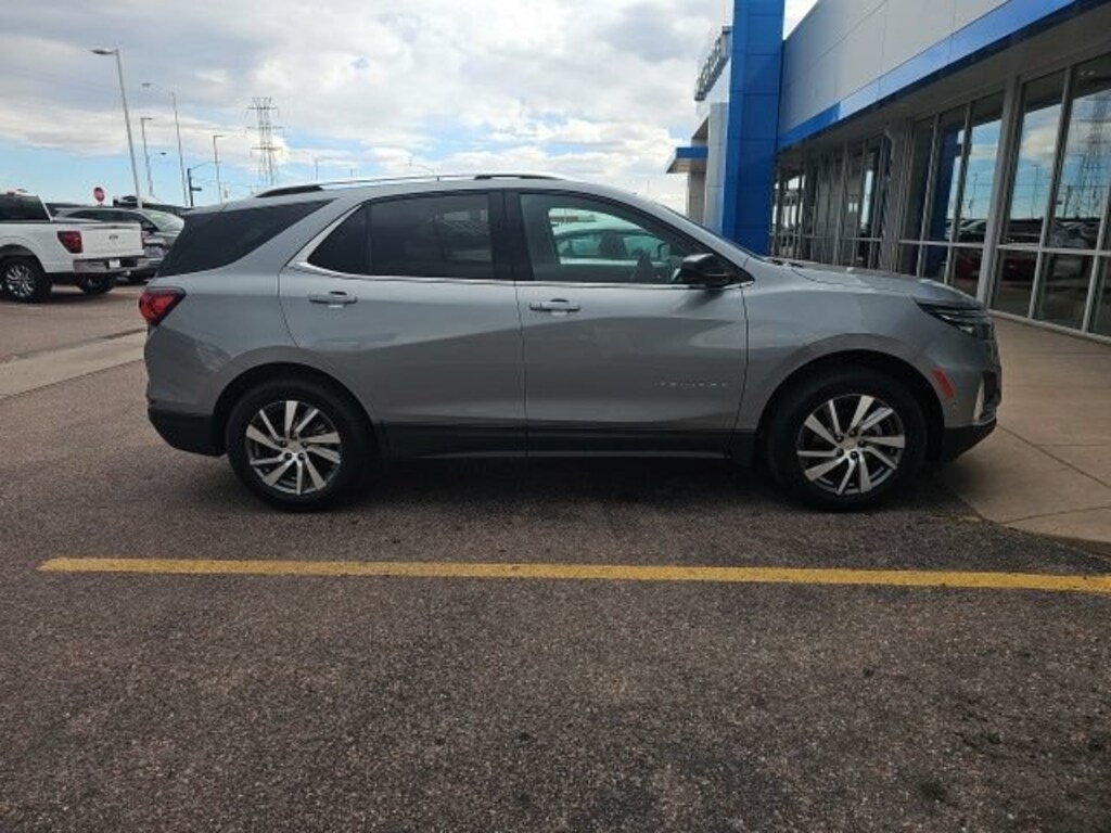 Used 2024 Chevrolet Equinox Premier SUV