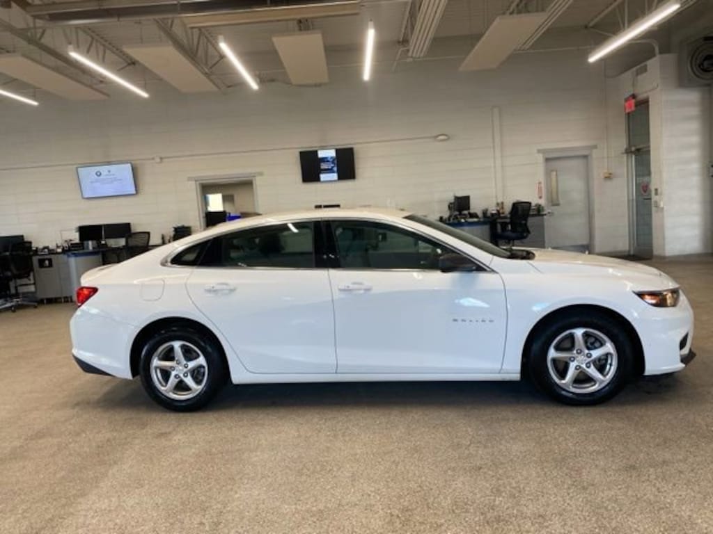 Used 2017 Chevrolet Malibu LS w/1FL Sedan
