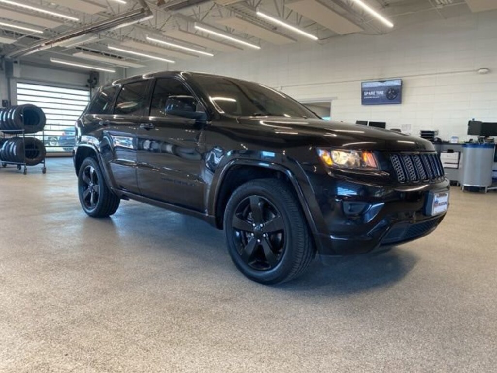 Used 2015 Jeep Grand Cherokee Laredo 4x4 SUV