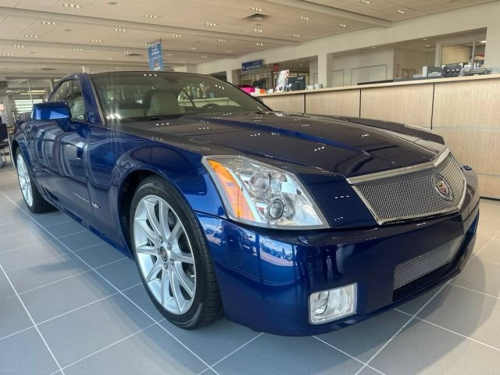 Used 2007 CADILLAC XLR-V Base Convertible