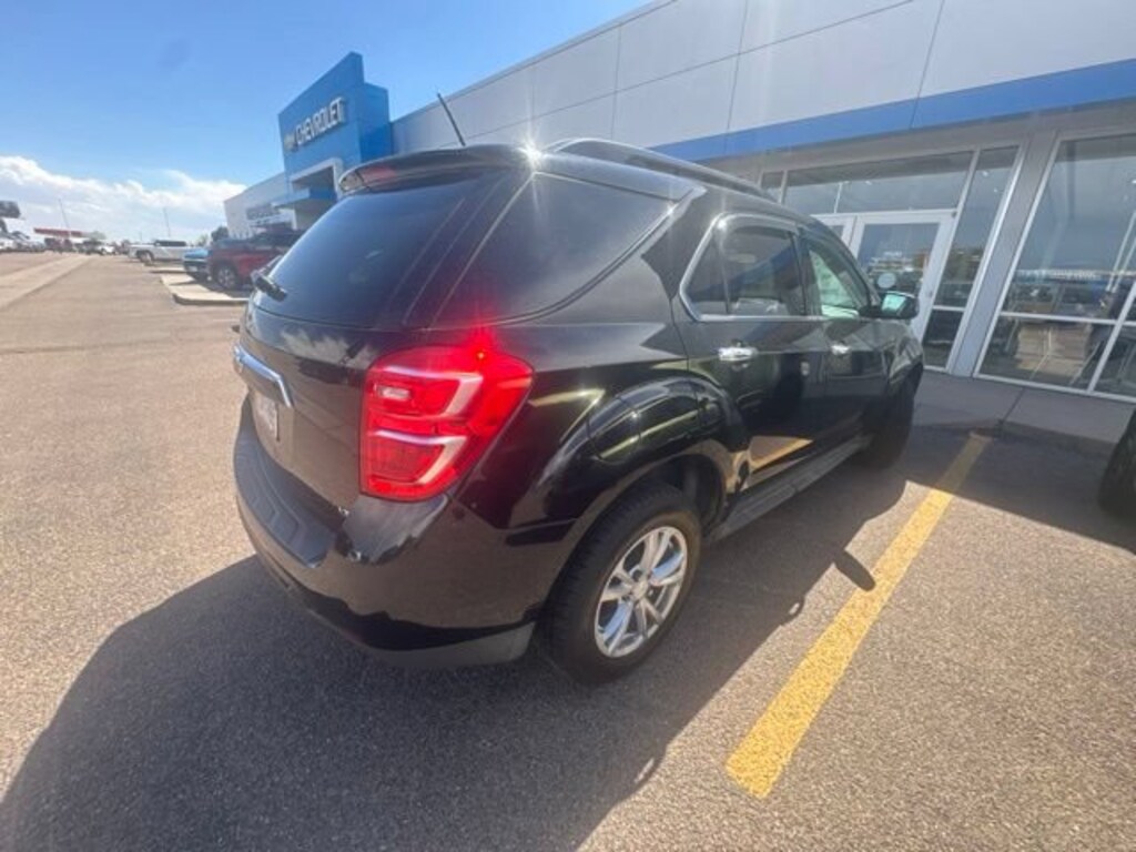 Used 2017 Chevrolet Equinox LT SUV