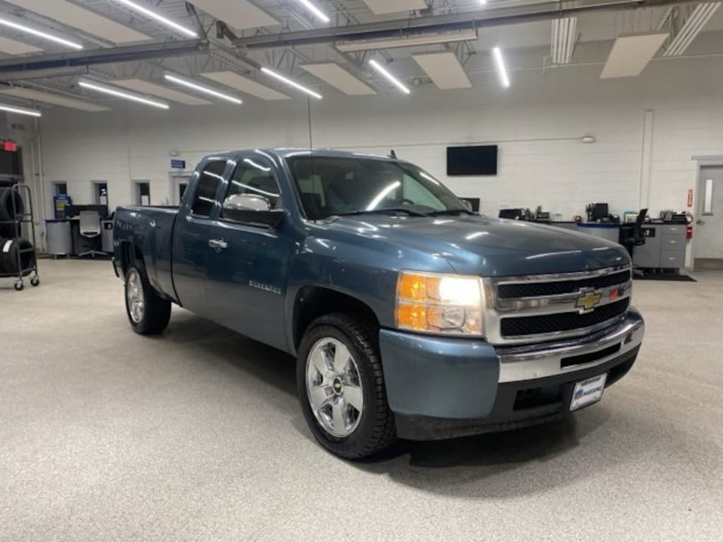 Used 2010 Chevrolet Silverado 1500 LT Truck Extended Cab