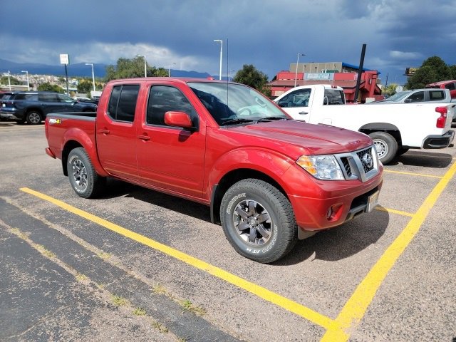 2017 Nissan Frontier PRO-4X photo 3