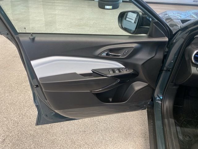2026 Chevrolet Trax LT - Photo 21