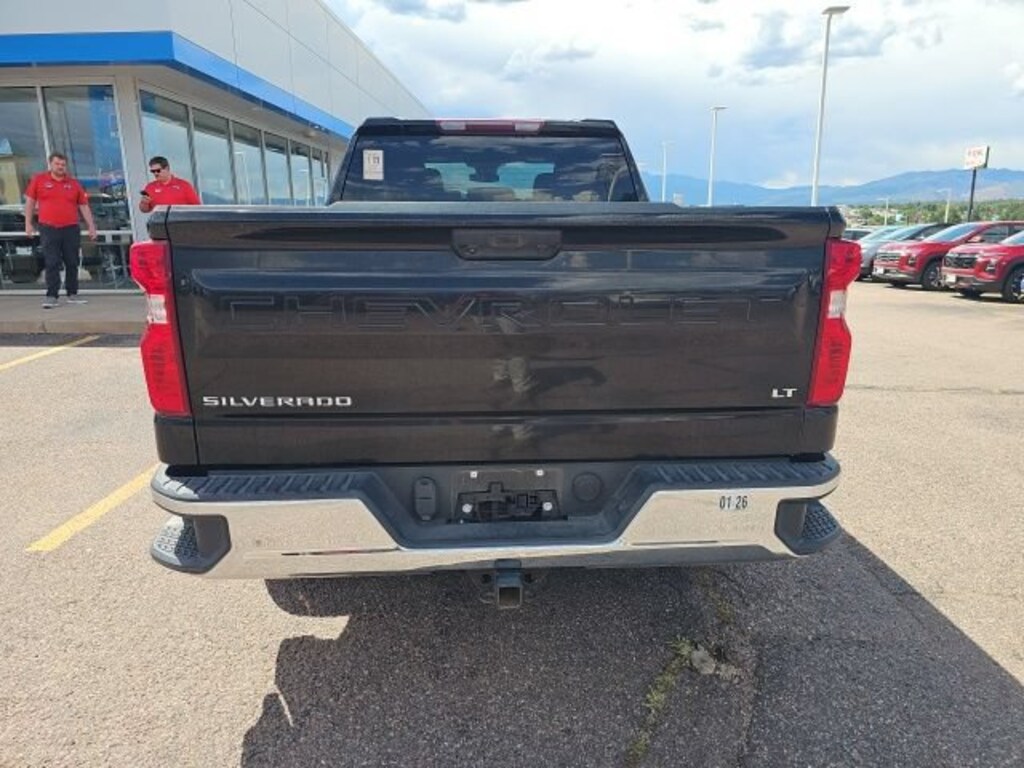 Used 2024 Chevrolet Silverado 1500 LT w/1LT Truck Crew Cab