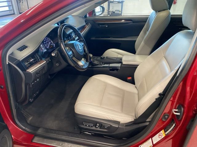 2018 Lexus ES 350 - Photo 25