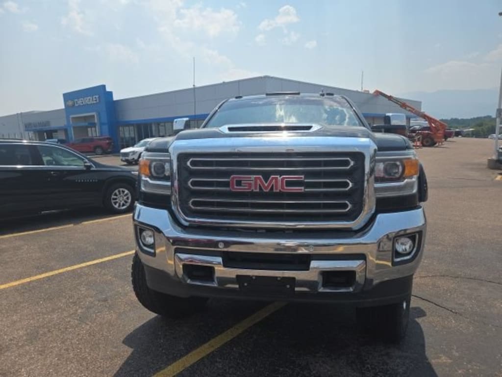 Used 2018 GMC Sierra 2500HD SLT Truck Crew Cab