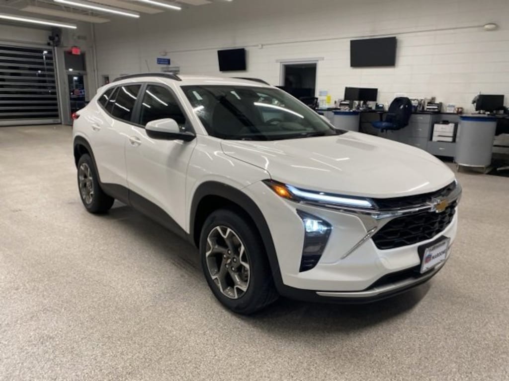 New 2026 Chevrolet Trax LT SUV