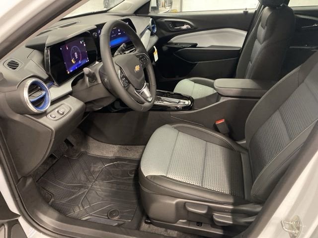 2026 Chevrolet Trax LT - Photo 24