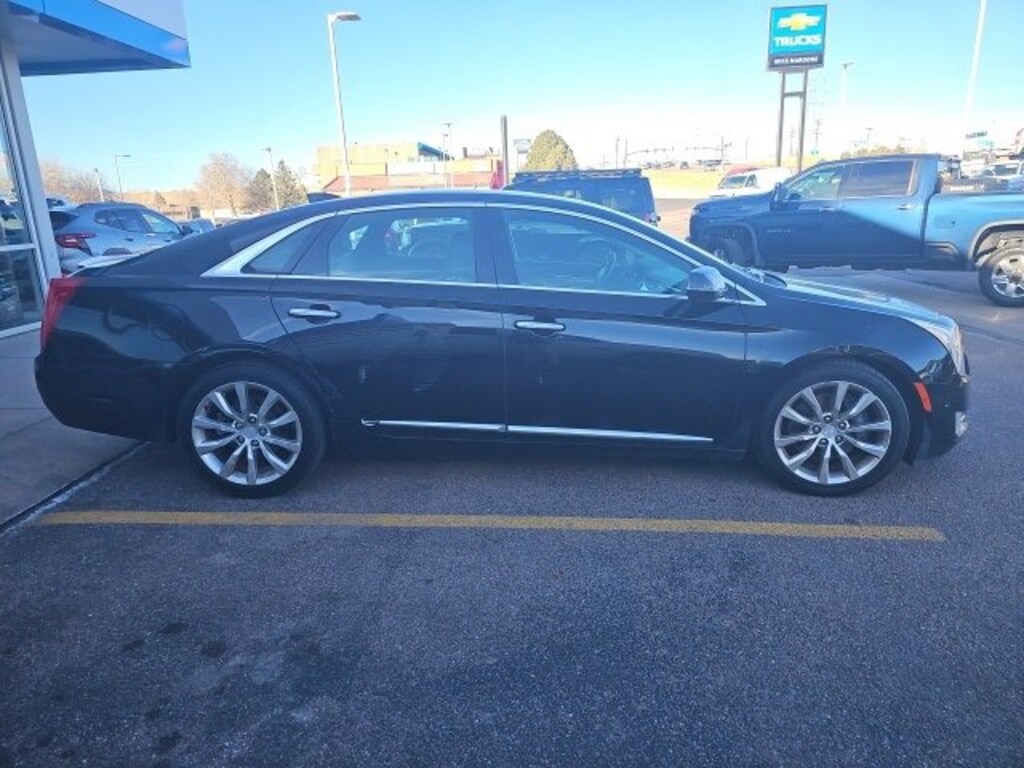 Used 2017 CADILLAC XTS Luxury Sedan