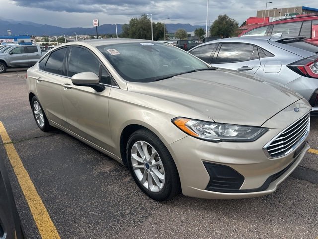 2019 Ford Fusion SE photo 2