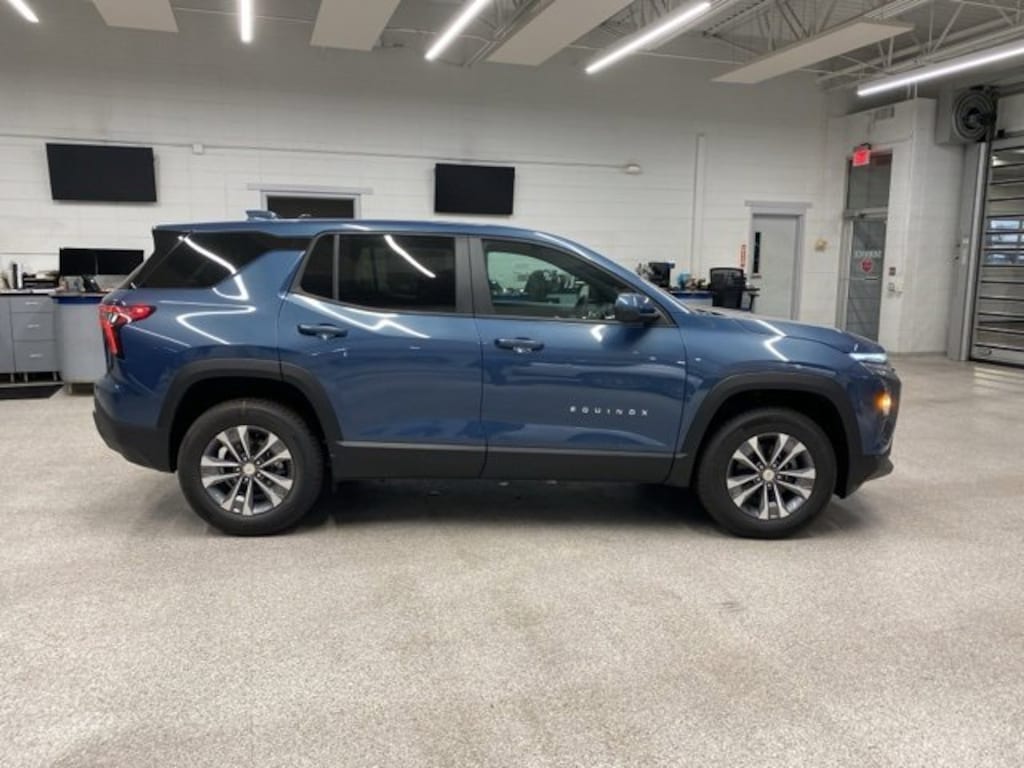 New 2026 Chevrolet Equinox LT SUV