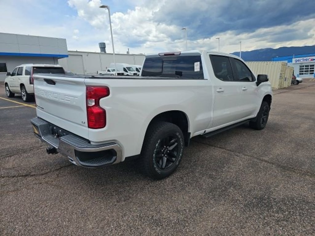 Used 2021 Chevrolet Silverado 1500 LT Truck Crew Cab