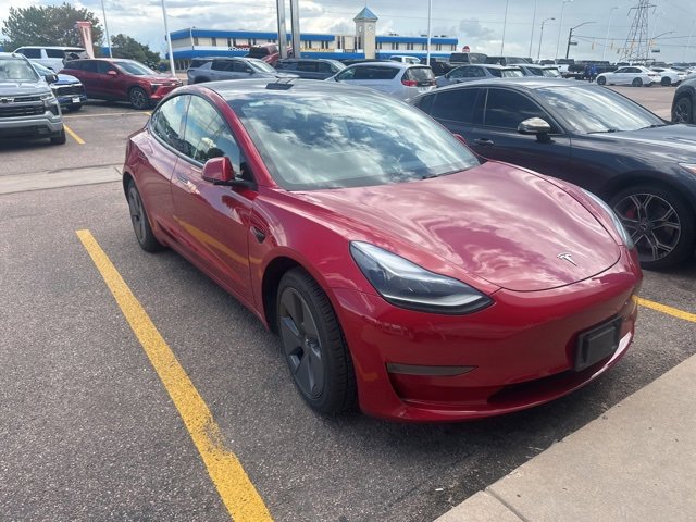 2021 Tesla Model 3 Standard Range Plus photo 3