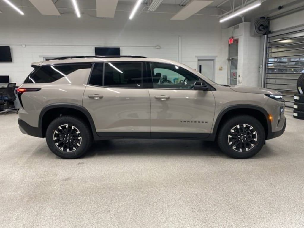 New 2026 Chevrolet Traverse RS SUV