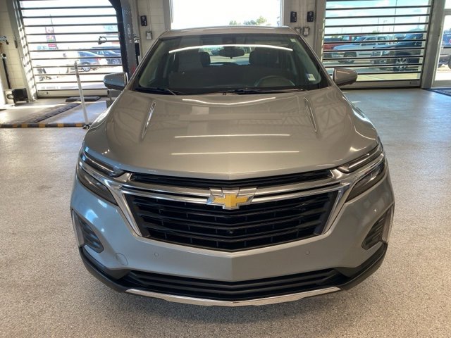 2024 Chevrolet Equinox photo 2