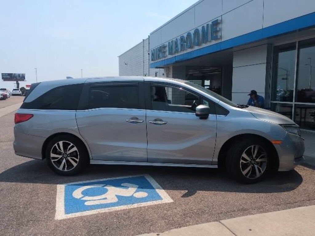 Used 2021 Honda Odyssey Touring Van