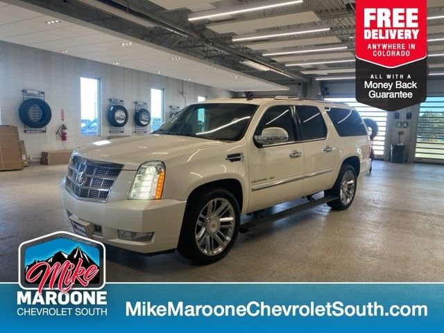 2013 Cadillac Escalade ESV AWD Platinum Edition's photo