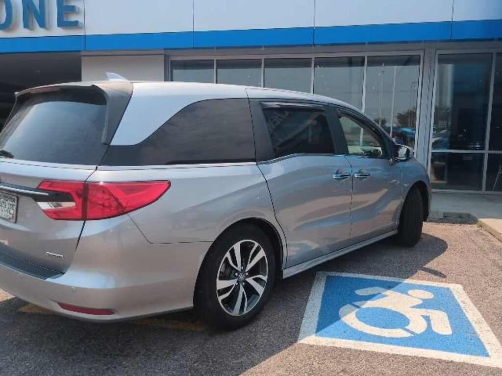 Used 2021 Honda Odyssey Touring Van
