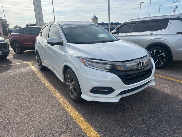 2019 Honda HR-V Touring photo 3