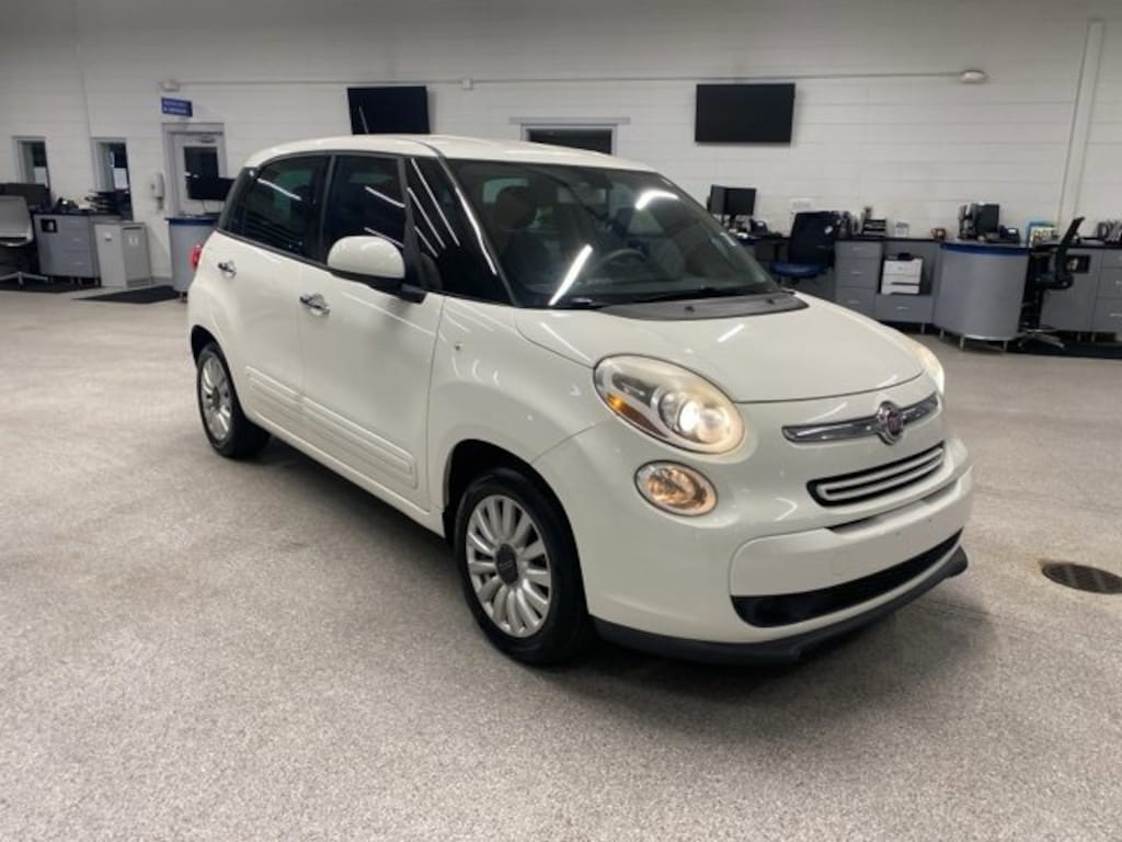 Used 2014 FIAT 500L Easy Hatchback