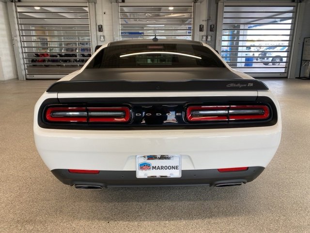 2023 Dodge Challenger R/T photo 4